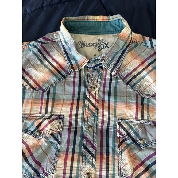 Wrangler® Blue Pink Plaid Short Sleeve Pearl Snap Shirt Size XL - Picture 2 of 9